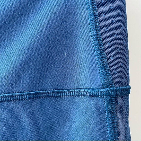 [10] Lululemon Athletica Women’s Body Con Crop Poseidon Blue Sheer Cut Outs - Picture 12 of 16